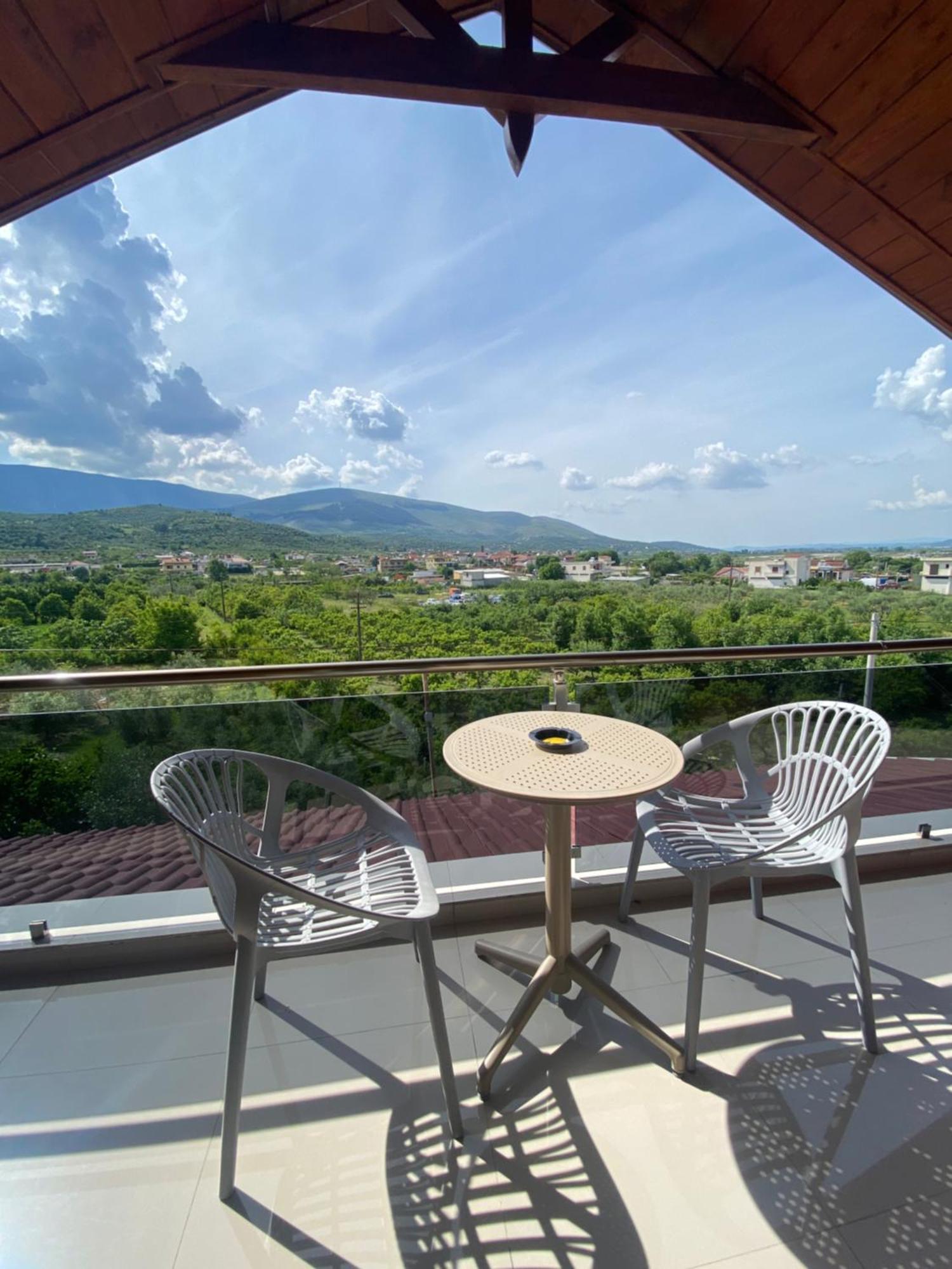Guest House Rean Berat Extérieur photo