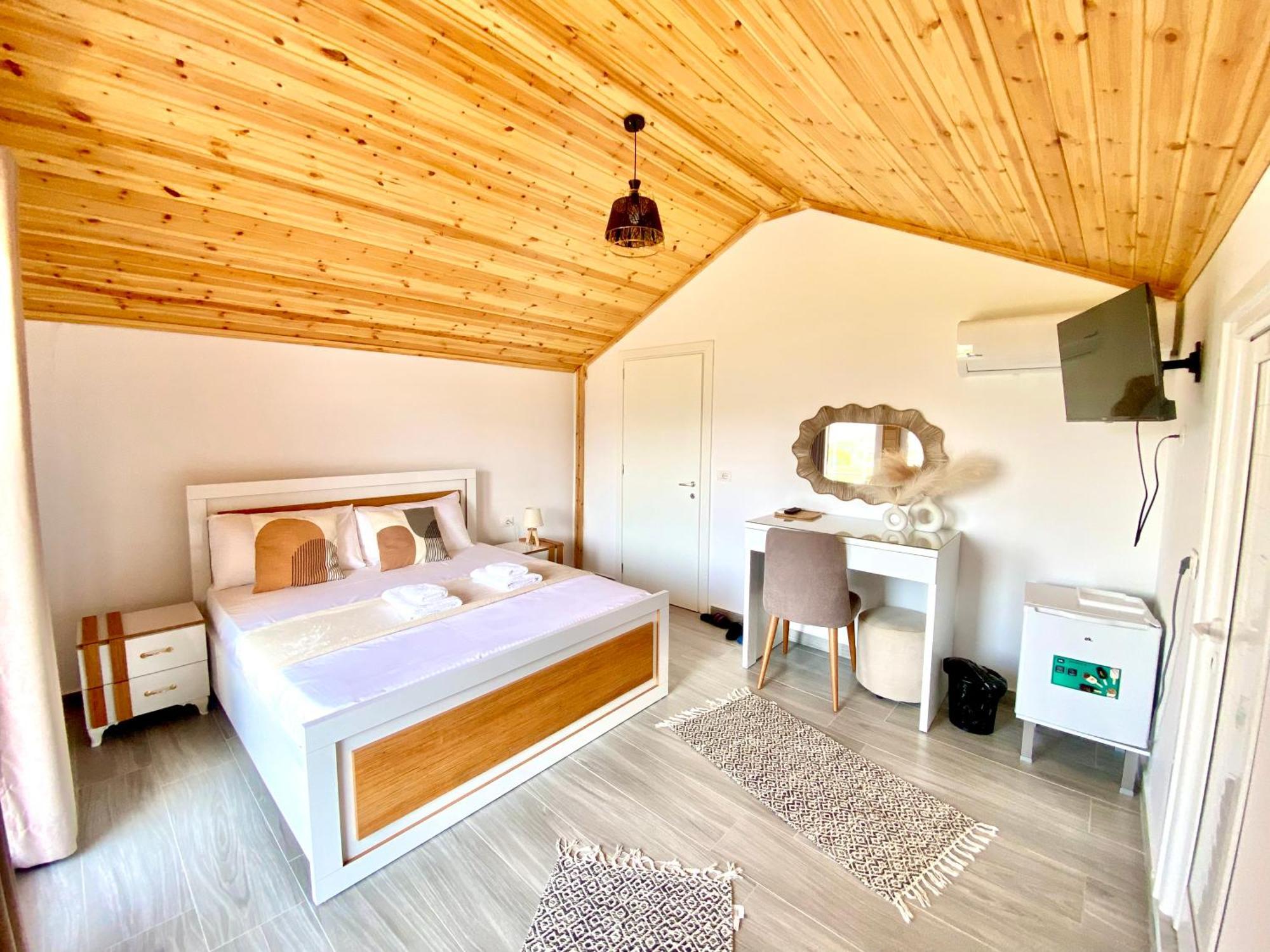 Guest House Rean Berat Extérieur photo