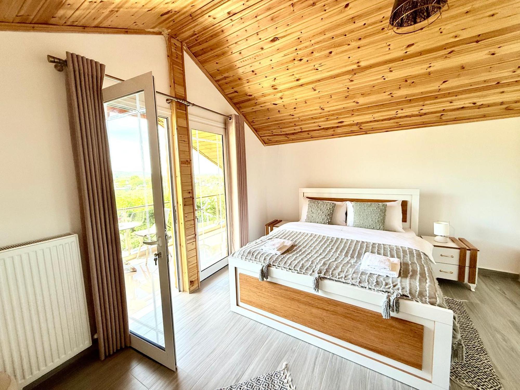Guest House Rean Berat Extérieur photo